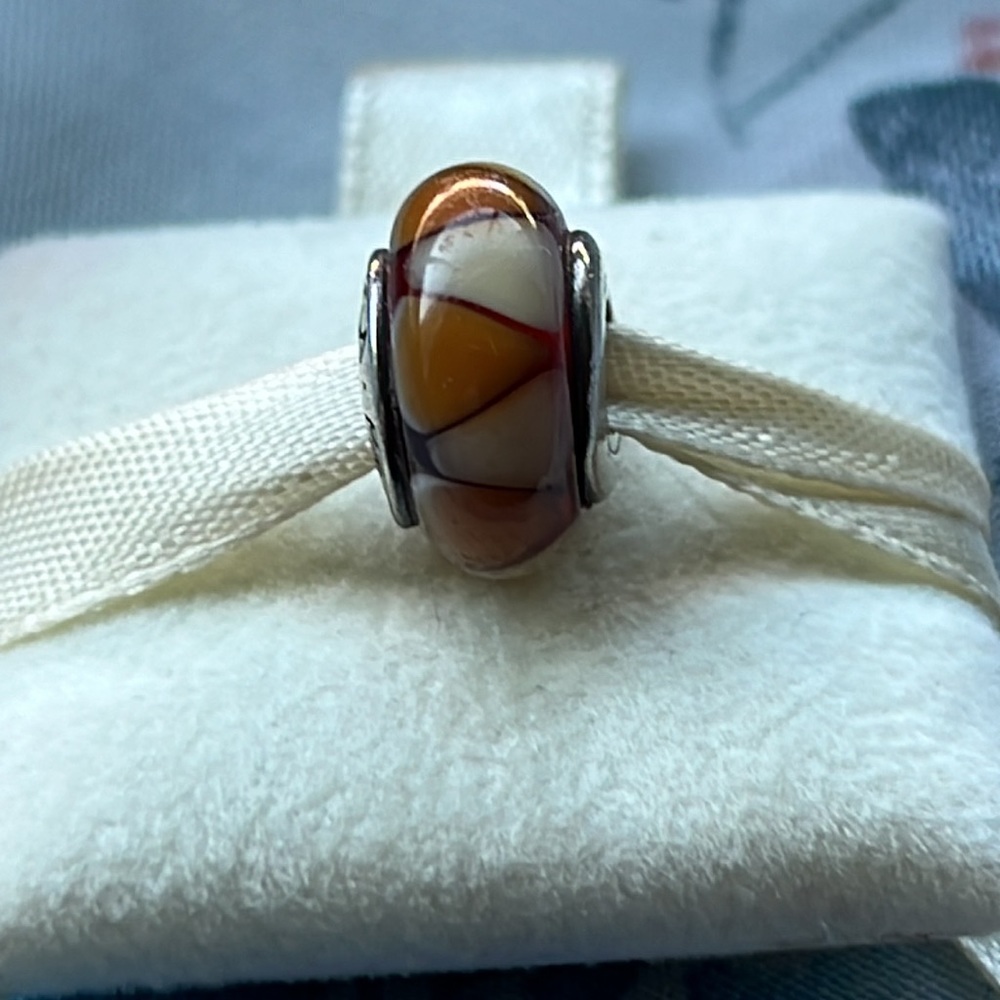 Authentic Pandora Charm - Picture 4 of 4